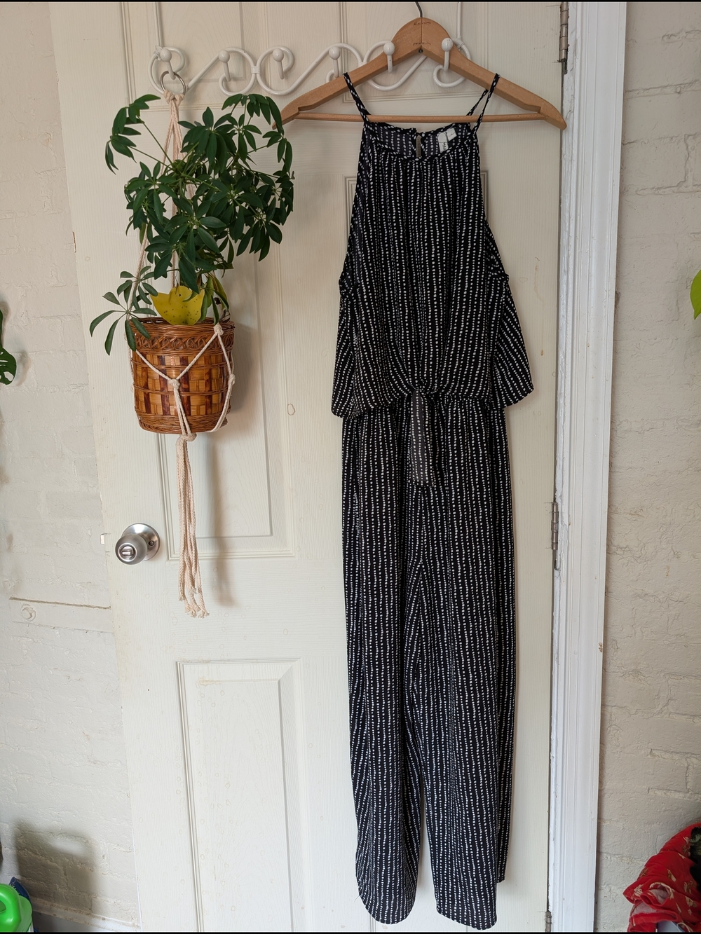 Speechless Black White Striped Sleeveless Jumpsuit with Tie Waist Pockets Large